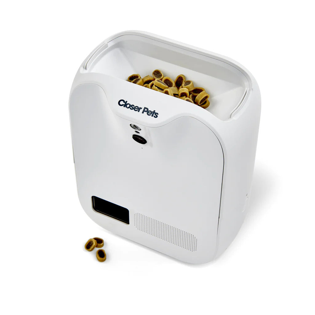 Closer Pets Treatview Pet Camera with Treat Dispenser (ios/Android compatible)