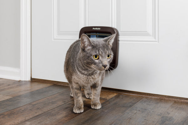 PetSafe® Manual-Locking Cat Flap Brown PPA19-16731